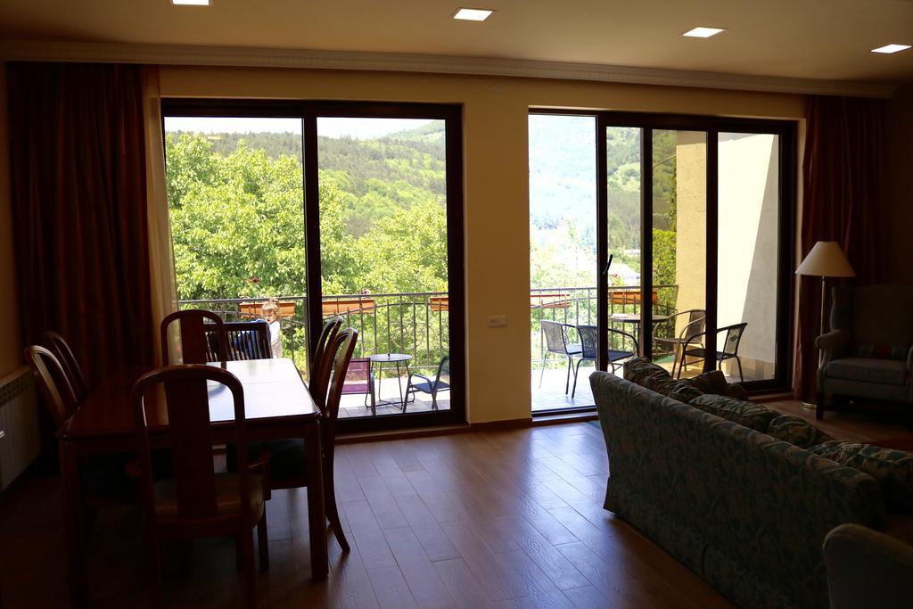 Dilijan Garden House Villa ภายนอก รูปภาพ